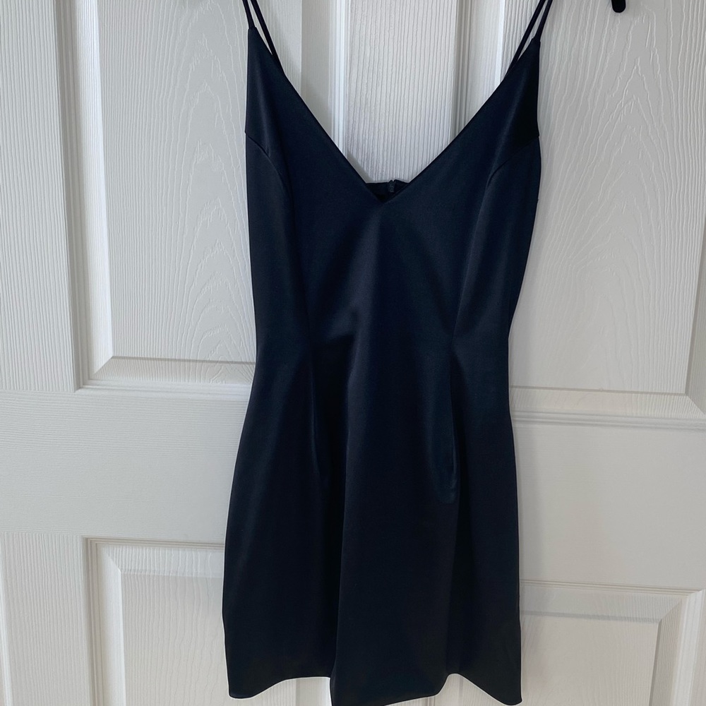 Boutique NWT Black Fitted Shiney Short Dress Small